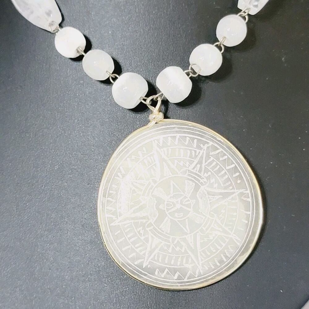 Vintage White Jadeite Pendant Necklace 22" Long,‎ Aztec Design Quartz wh04-5
